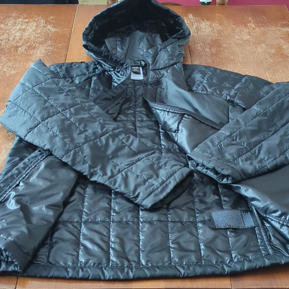 The North Face Women's Circaloft Hoodie - Picture 9 of 9